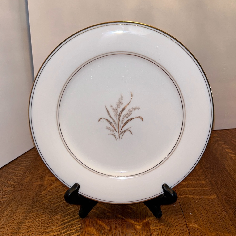 Noritake Vintage Neville 10” China Plate